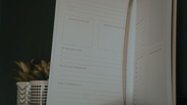How to Keep a Dua Journal: Write, Track, and Witness Your Duas Answered