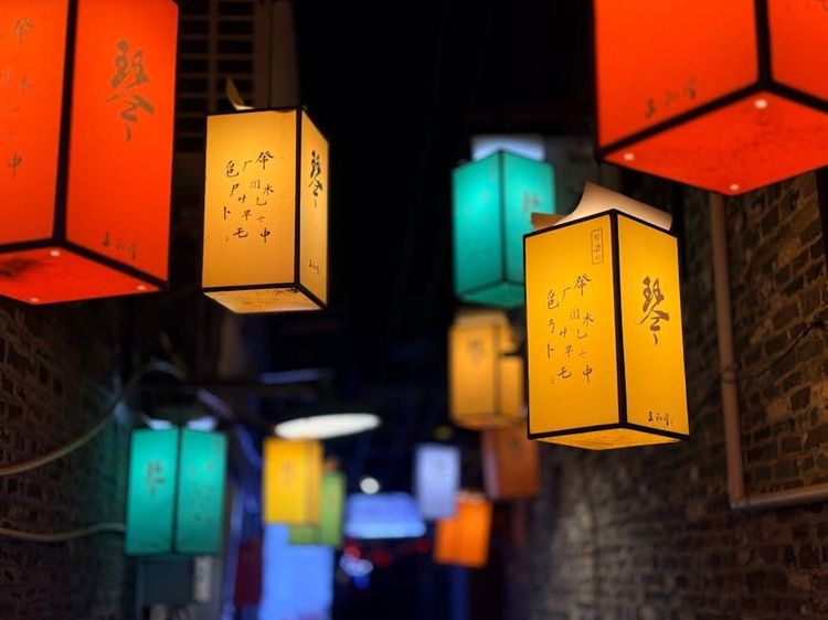 “Muslim Spiritual Gift Meaning” Explained: Meaning, Boundaries, and Real-Life Examples