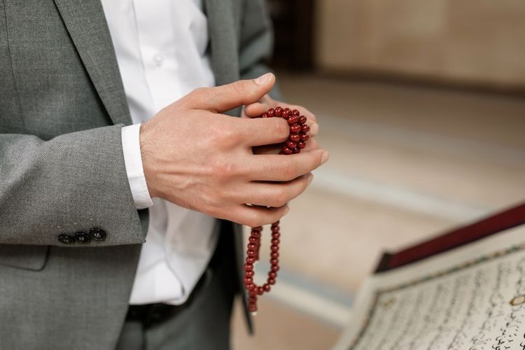 Dua for Anxiety and Overthinking: Supplications That Bring Real Calm